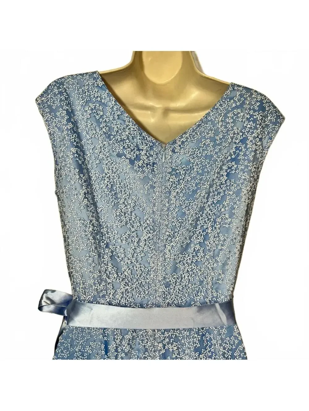 Tahari Sleeveless Carolina Blue White/Silver Sheer Overlay w Ribbon Sash | Sz 4 - Picture 6 of 13